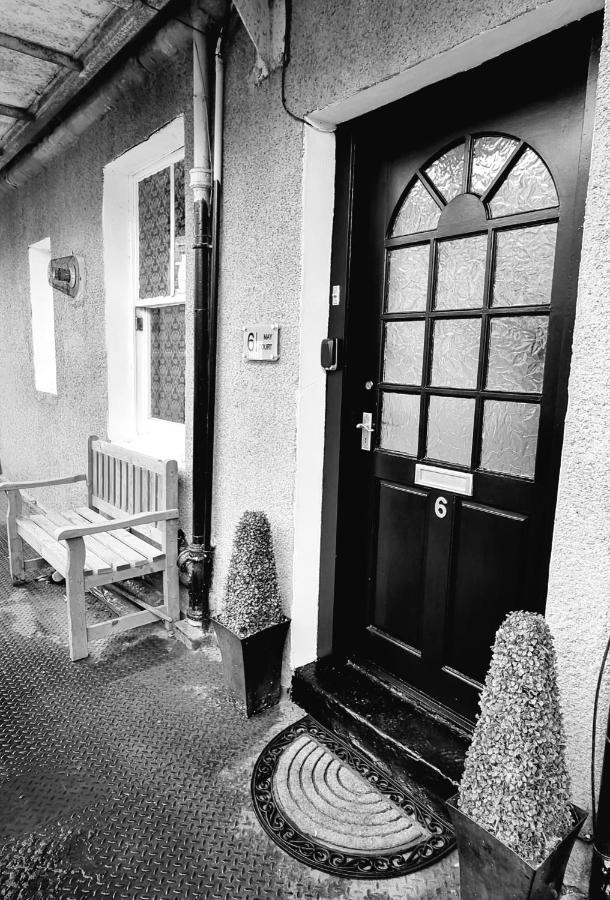 Inverness City Centre Flat Extérieur photo